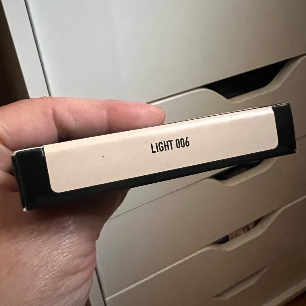 New KVDBEAUTY, GOOD APPLE SKIN PERFECTING FOUNDATION BALM, LIGHT 006, brand new - Picture 2 of 8